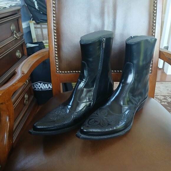 Mens black all leather short boots. New and Unworn. - Picture 4 of 10